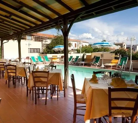 Palazzaccio 3* Cecina (Pistoia)